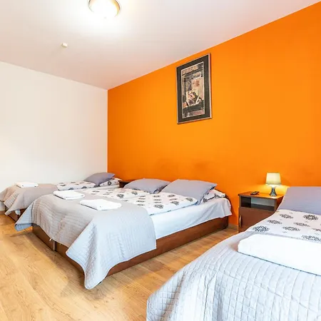 Lesny Dworek Bed and breakfast 3*