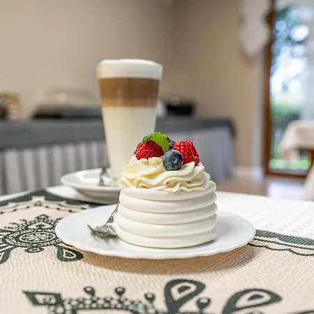 Lesny Dworek Bed and breakfast 3*