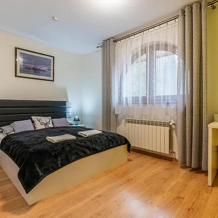 Lesny Dworek Bed and breakfast 3*