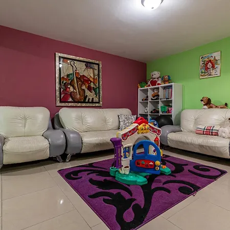 Bed & Breakfast Lesny Dworek