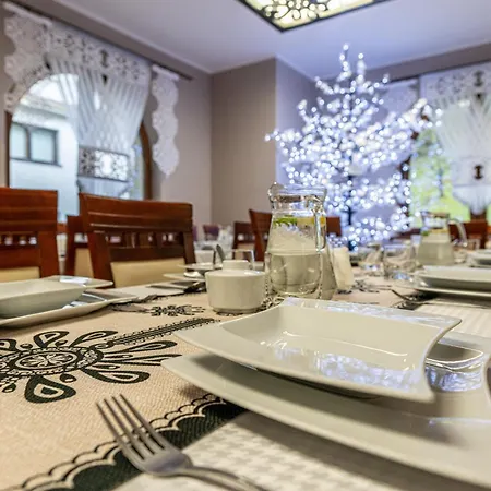 Lesny Dworek Bed and breakfast 3*