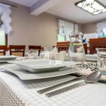 فندق مبيت وإفطار Lesny Dworek بياوي دونايتس